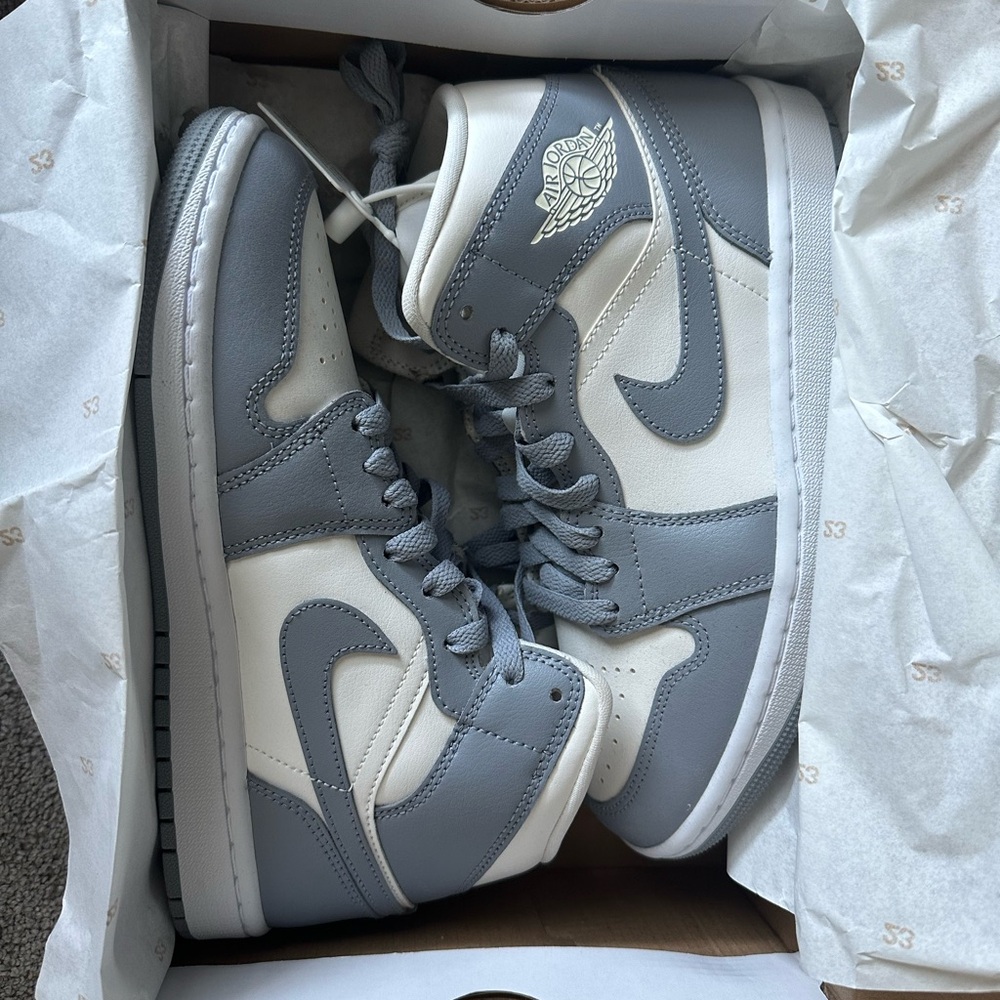 Womens Nike Air Jordan Gray/Stealth  White High-Top Sneakers